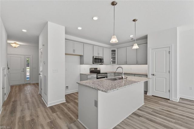 4918 Apricot WAY, Chesapeake, VA 23321