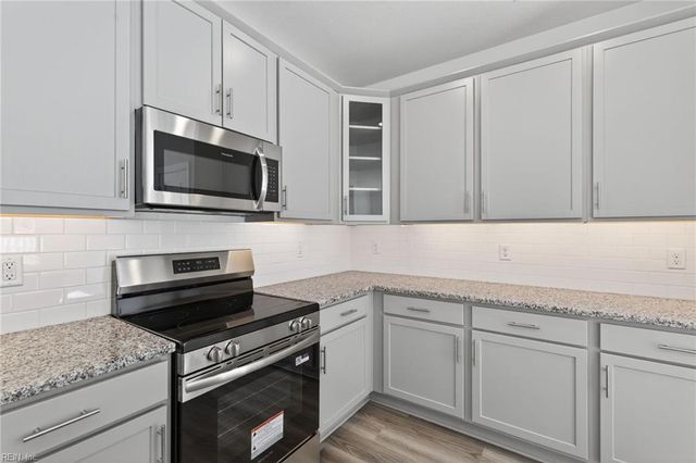 4918 Apricot WAY, Chesapeake, VA 23321
