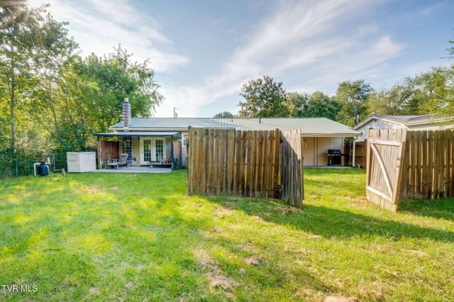 175 Ridgeway Street, Bluff City, TN 37618