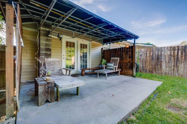 175 Ridgeway Street, Bluff City, TN 37618