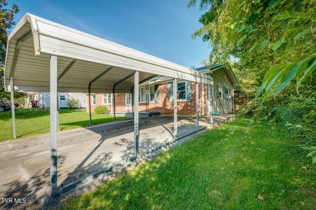 175 Ridgeway Street, Bluff City, TN 37618