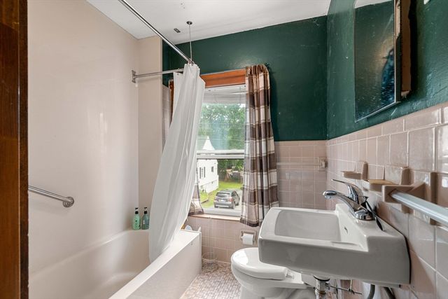 18 Bartley Street, Wakefield, MA 01880