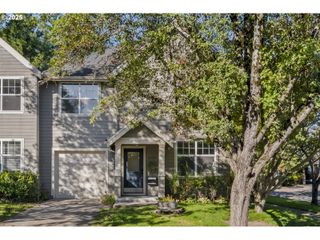 6737 Ne OREGON St, Portland, OR 97213