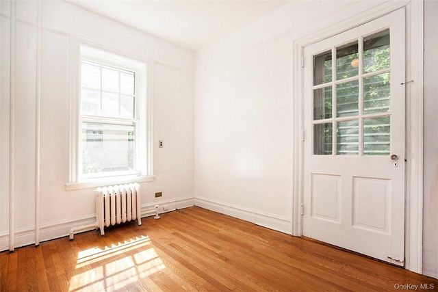 568 W 261st Street 2, Bronx, NY 10471