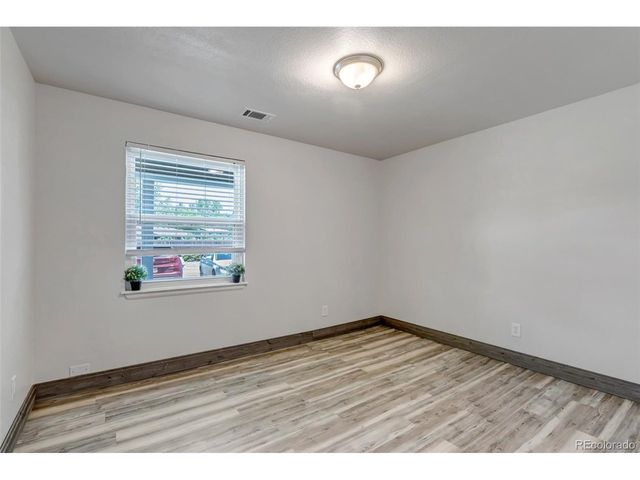 1135 S Gilbert St 103, Castle Rock, CO 80104