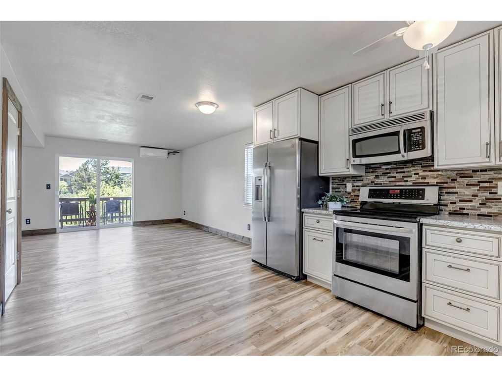 1135 S Gilbert St 103, Castle Rock, CO 80104