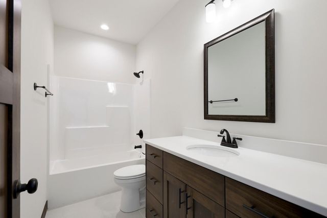 13842 Arrowhead Way, Rosemount, MN 55068