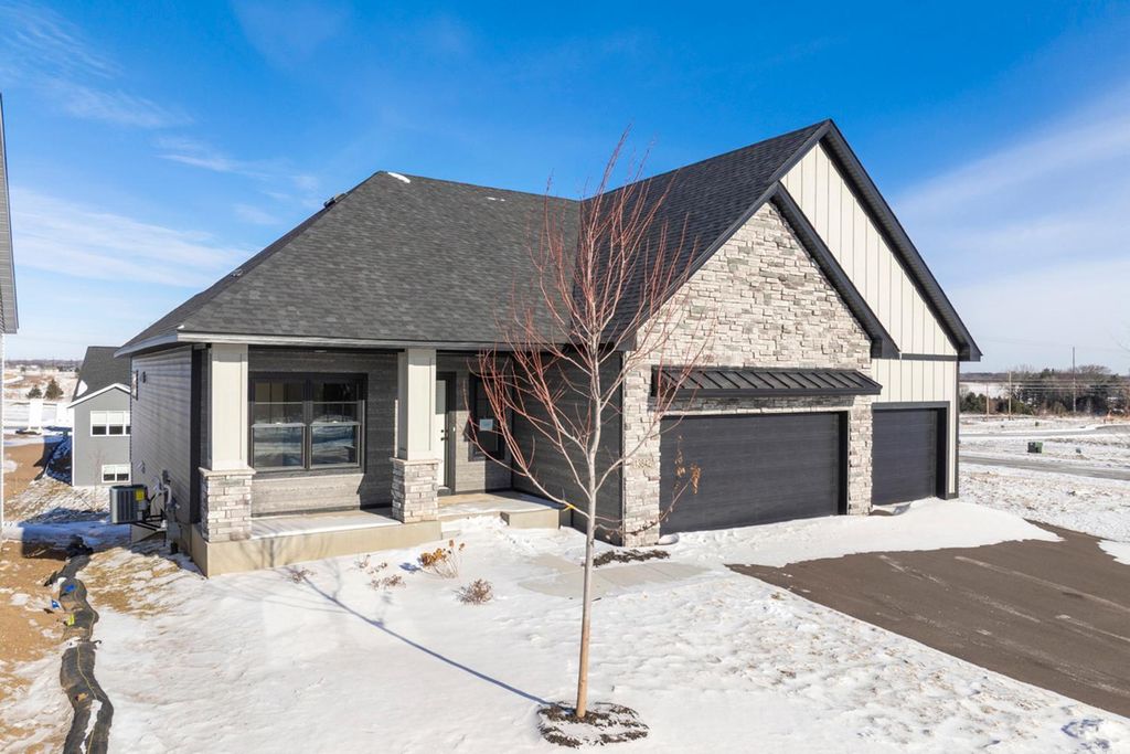 13842 Arrowhead Way, Rosemount, MN 55068