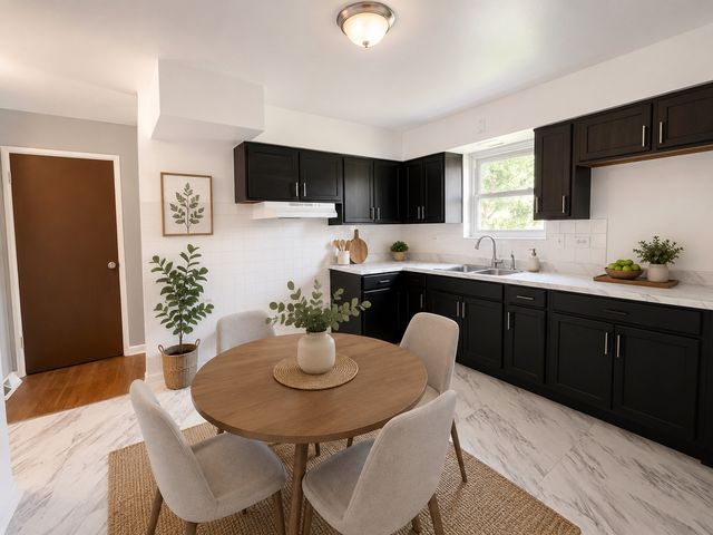 9258 S Parnell Avenue, Chicago, IL 60620