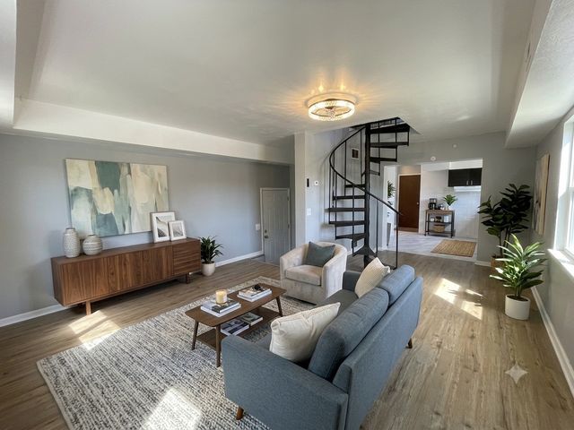 9258 S Parnell Avenue, Chicago, IL 60620