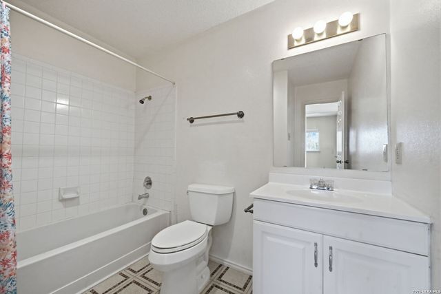 4206 SUNRISE CREEK DR, San Antonio, TX 78244