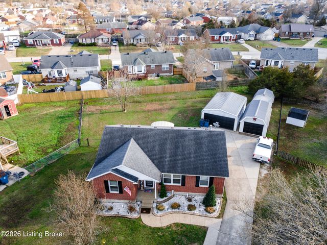 365 Tecumseh Dr, Shepherdsville, KY 40165