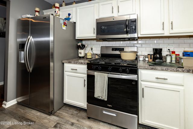 365 Tecumseh Dr, Shepherdsville, KY 40165