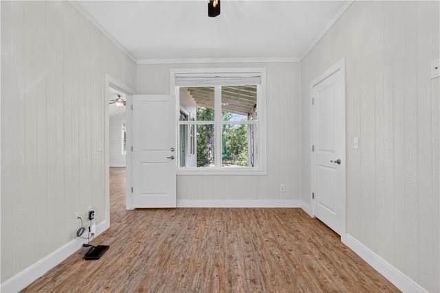 5440 Raymond Stotzer, College Station, TX 77845