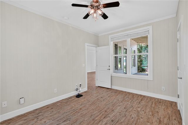 5440 Raymond Stotzer, College Station, TX 77845