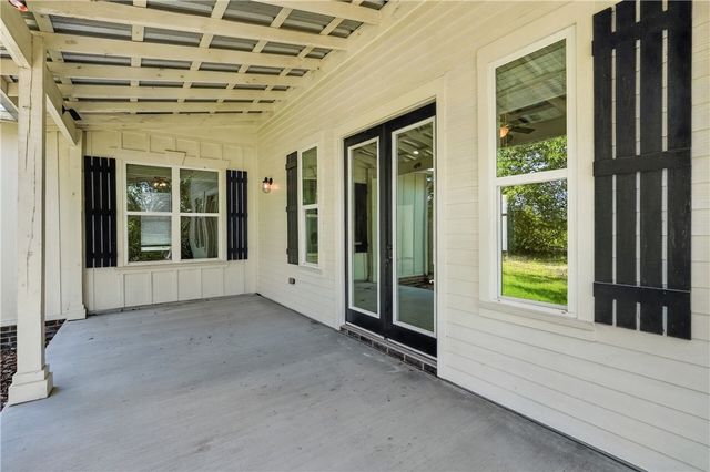 5440 Raymond Stotzer, College Station, TX 77845
