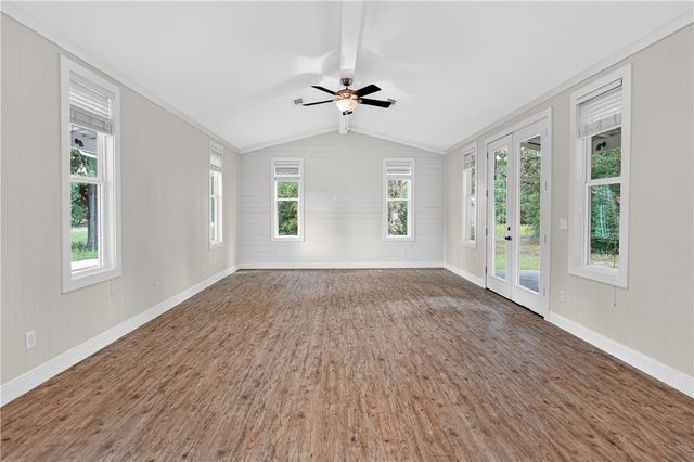 5440 Raymond Stotzer, College Station, TX 77845