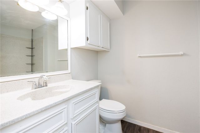 320 Long Pointe Dr, Portland, TX 78374