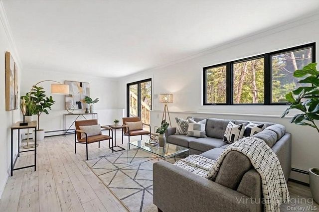 20 Veronica Court, Smithtown, NY 11787