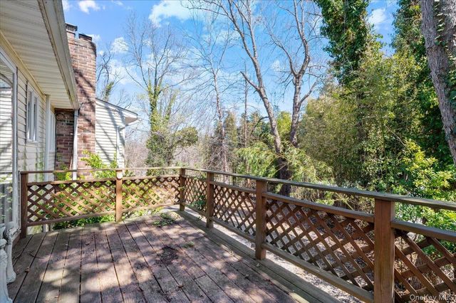 20 Veronica Court, Smithtown, NY 11787