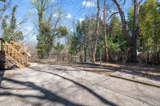 20 Veronica Court, Smithtown, NY 11787