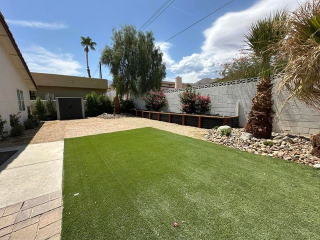 54445 Avenida Alvarado, La Quinta, CA 92253