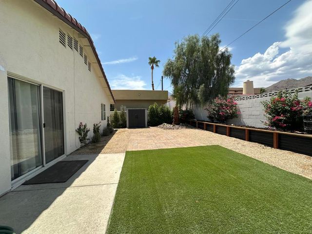 54445 Avenida Alvarado, La Quinta, CA 92253