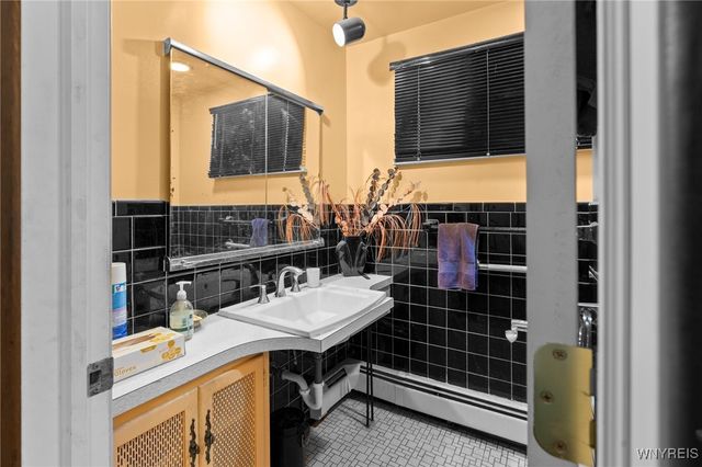 89 Devon Lane, Amherst, NY 14221