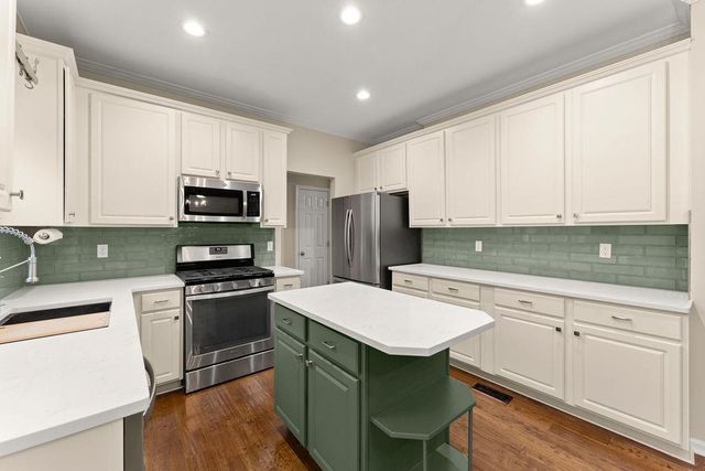 2309 Wickingham NE Drive, Marietta, GA 30066