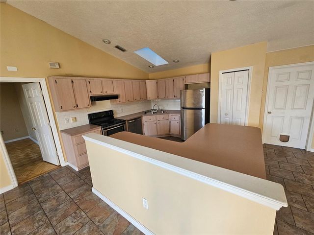 2940 DUPONT STREET, Eustis, FL 32726