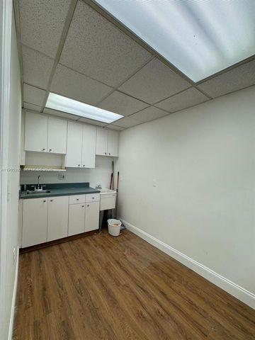 4201 Palm Ave, Hialeah, FL 33012