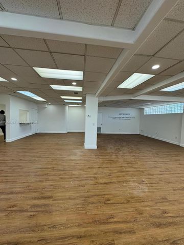 4201 Palm Ave, Hialeah, FL 33012