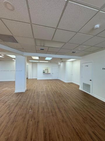 4201 Palm Ave, Hialeah, FL 33012