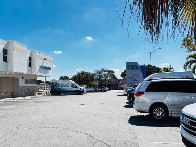 4201 Palm Ave, Hialeah, FL 33012