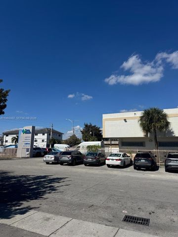 4201 Palm Ave, Hialeah, FL 33012