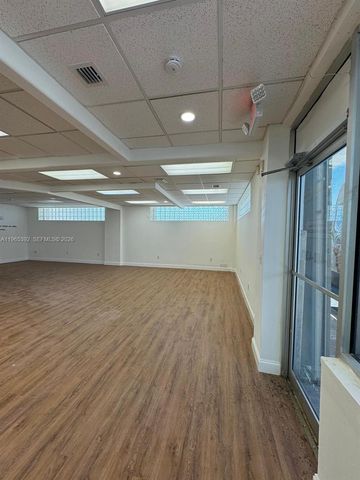 4201 Palm Ave, Hialeah, FL 33012