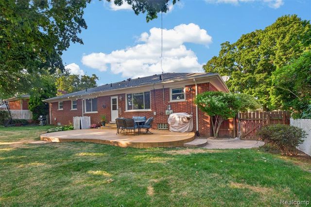 18854 Monica Drive, Clinton Township, MI 48036