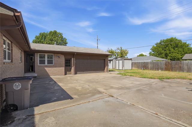 11029 E 26th Place, Tulsa, OK 74129