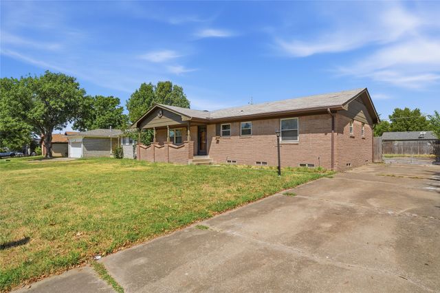 11029 E 26th Place, Tulsa, OK 74129