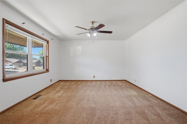 11029 E 26th Place, Tulsa, OK 74129