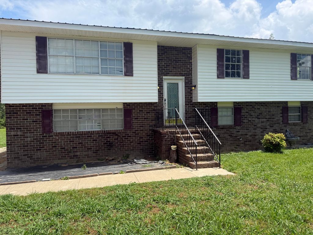 202 County Road 713, Higdon, AL 35979