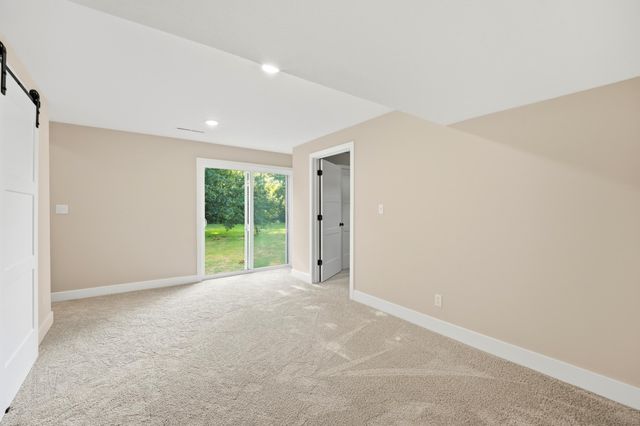 1104 FALCON DR, Columbia, MO 65201