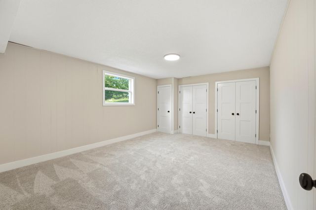 1104 FALCON DR, Columbia, MO 65201