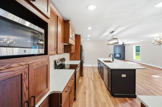 1104 FALCON DR, Columbia, MO 65201