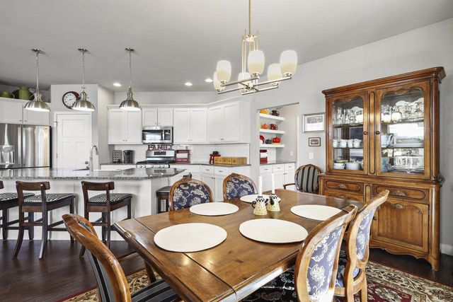 1232 Twisted Branch Way, Sun Prairie, WI 53593