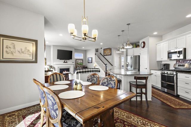 1232 Twisted Branch Way, Sun Prairie, WI 53593