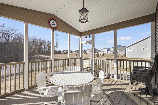 1232 Twisted Branch Way, Sun Prairie, WI 53593