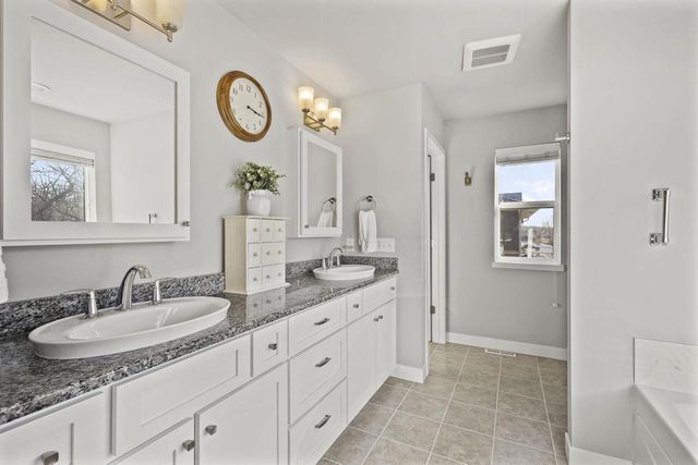 1232 Twisted Branch Way, Sun Prairie, WI 53593