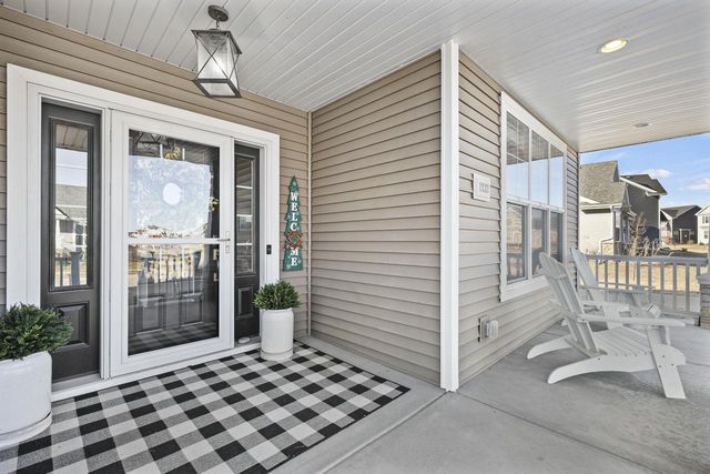 1232 Twisted Branch Way, Sun Prairie, WI 53593