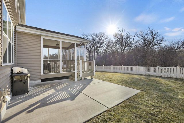 1232 Twisted Branch Way, Sun Prairie, WI 53593